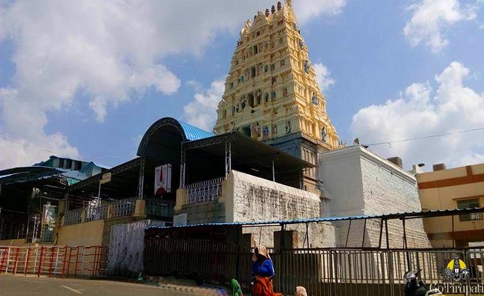 yadagirigutta temple timings