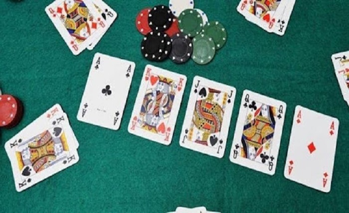 Game Baccarat